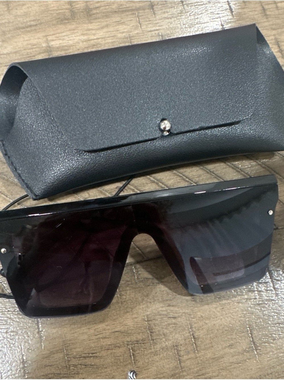 Oversized Shield Sunglasses in Black